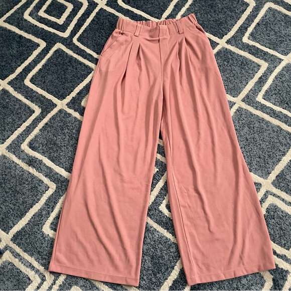 HALARA Pants - H&M Rose Tan Relaxed Pants